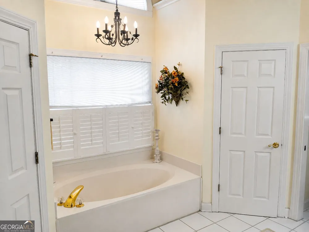 381 Hickory Ridge RD Jackson, GA 30233