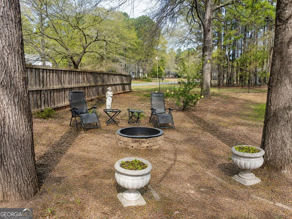 381 Hickory Ridge RD Jackson, GA 30233