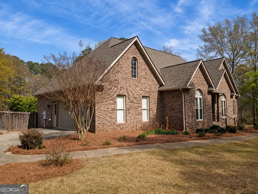 381 Hickory Ridge RD Jackson, GA 30233