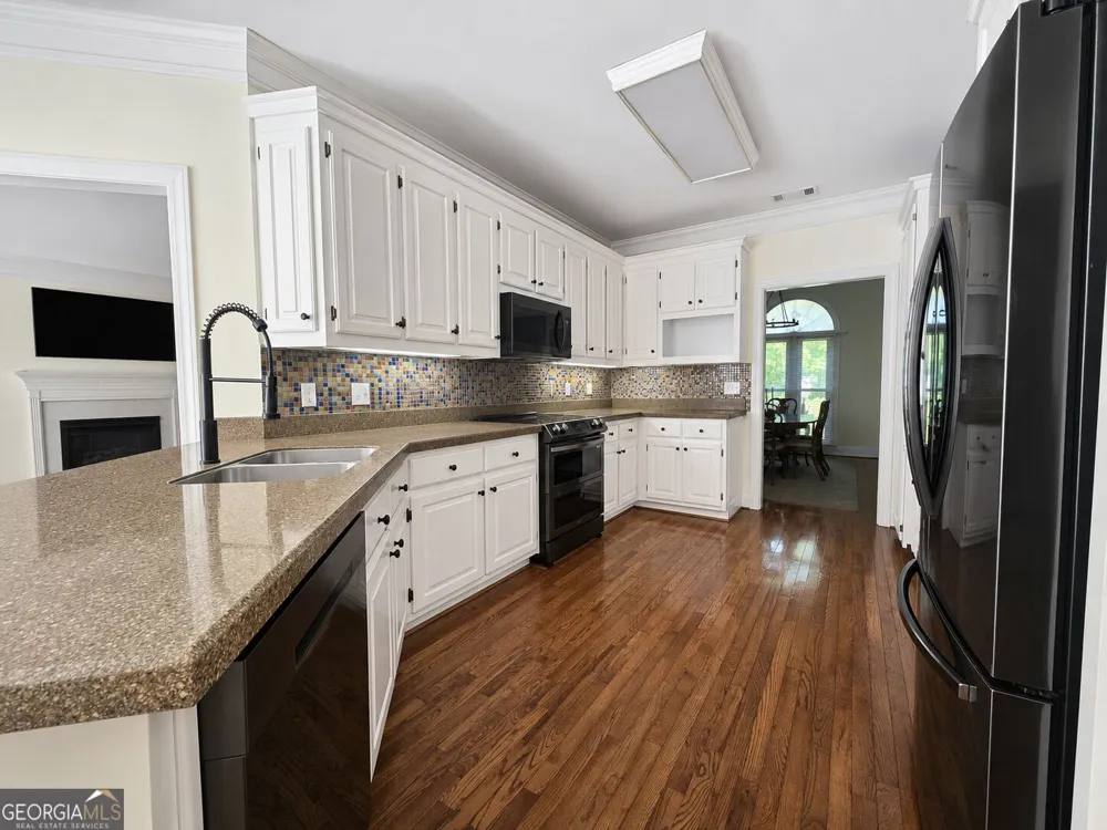 381 Hickory Ridge RD Jackson, GA 30233