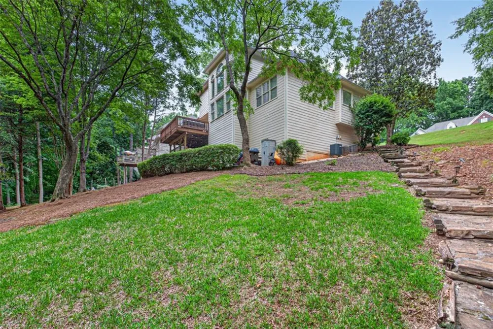 859 Misty River Court Dacula, GA 30019