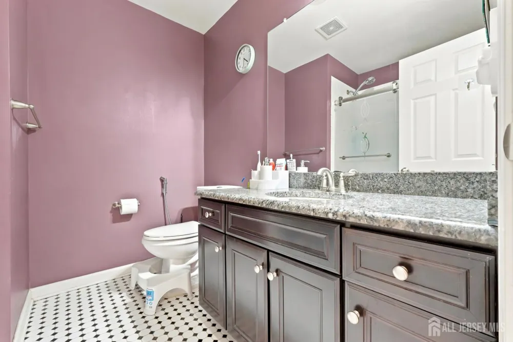 23 Morris Lane Cranbury, NJ 08512
