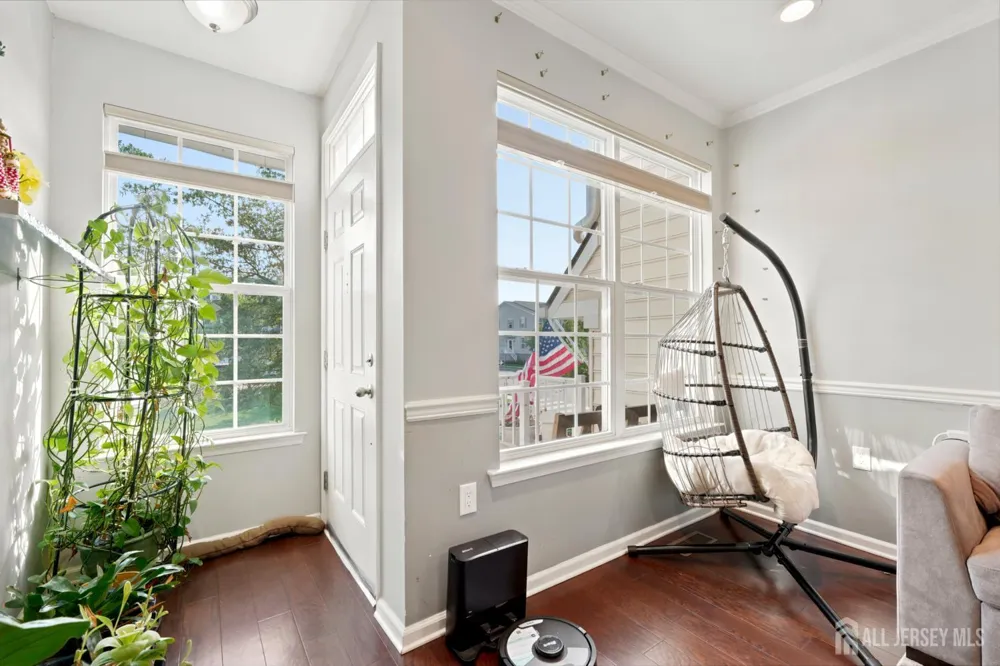 23 Morris Lane Cranbury, NJ 08512