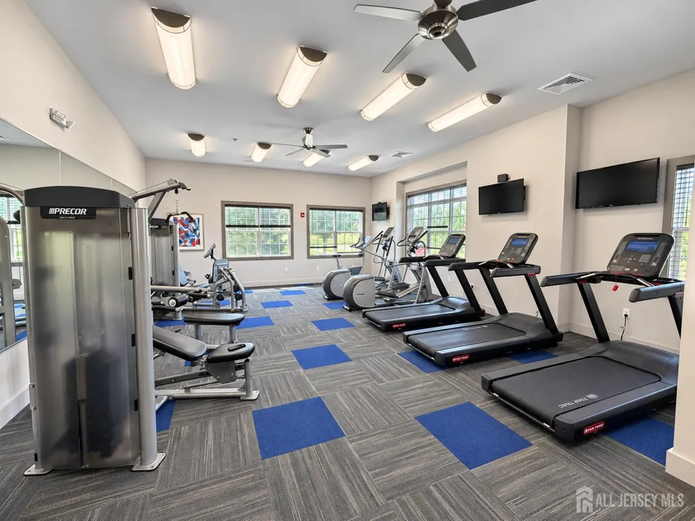 23 Morris Lane Cranbury, NJ 08512