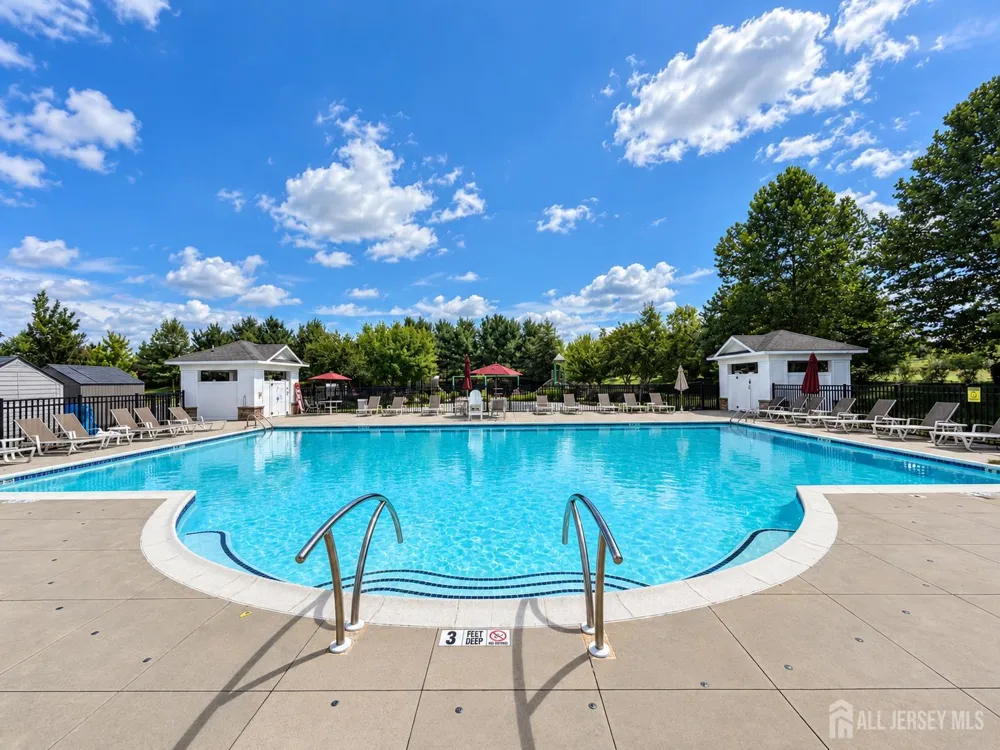 23 Morris Lane Cranbury, NJ 08512