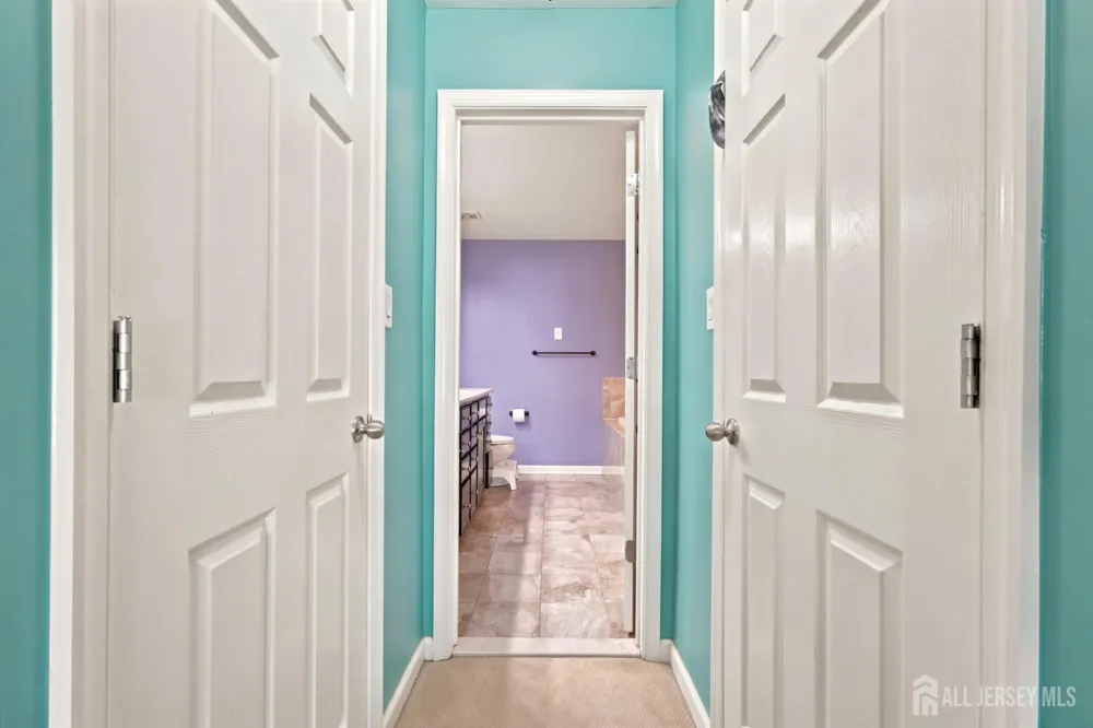 23 Morris Lane Cranbury, NJ 08512