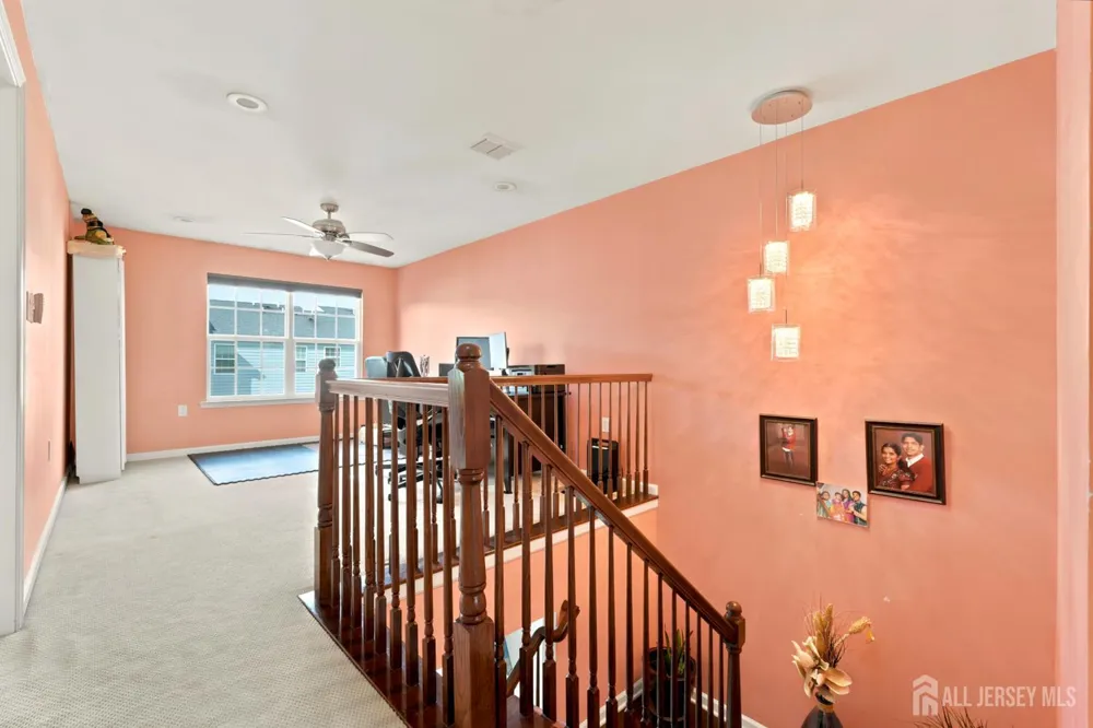 23 Morris Lane Cranbury, NJ 08512
