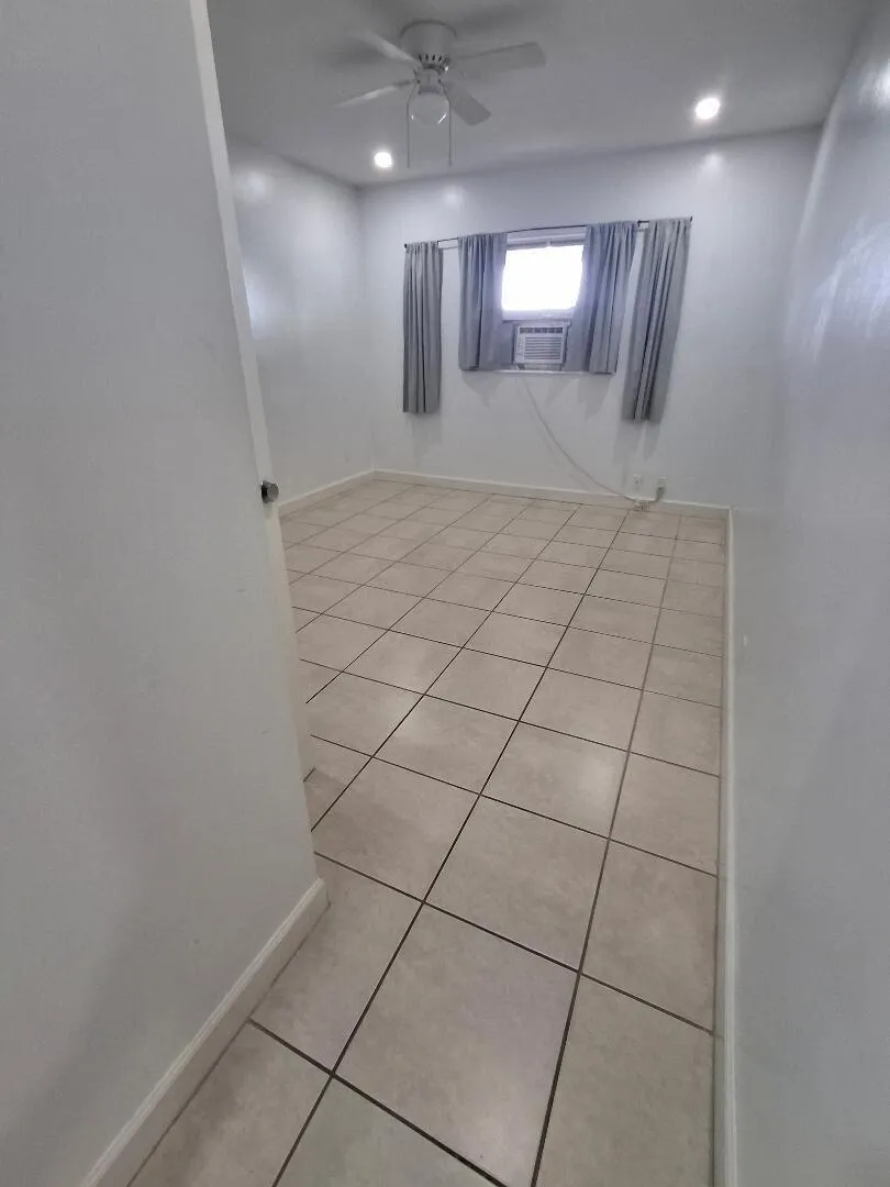 1250 E SAMPLE ROAD #303 Pompano Beach, FL 33064