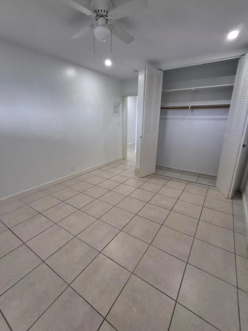 1250 E SAMPLE ROAD #303 Pompano Beach, FL 33064