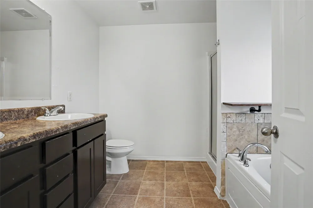 14815 S Lakewood Avenue Bixby, OK 74008