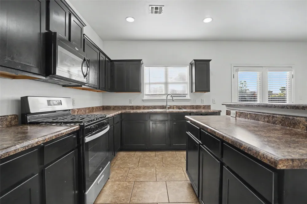 14815 S Lakewood Avenue Bixby, OK 74008