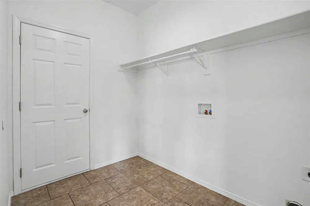14815 S Lakewood Avenue Bixby, OK 74008