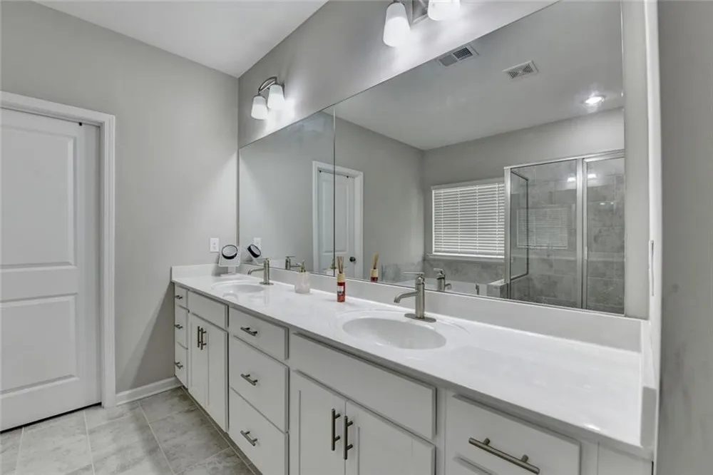 3240 Herald Drive Scottdale, GA 30079