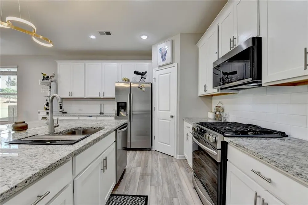 3240 Herald Drive Scottdale, GA 30079