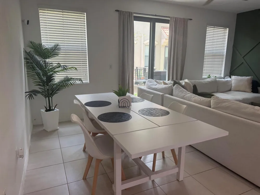 1091 NW 33RD STREET Pompano Beach, FL 33064