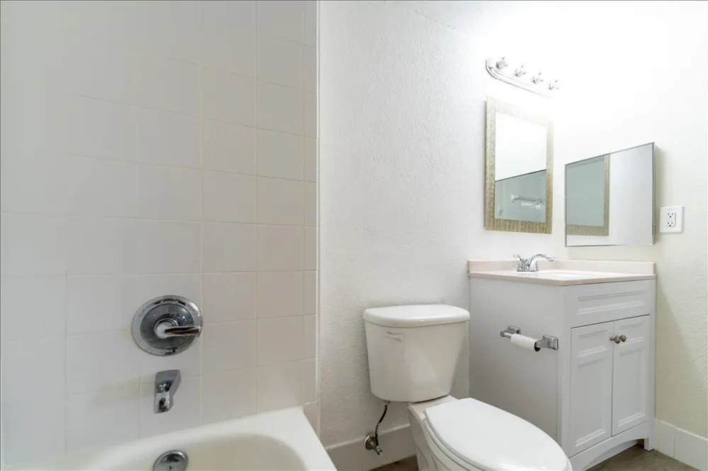 151 SW Palm Drive #106 Port St. Lucie, FL 34986