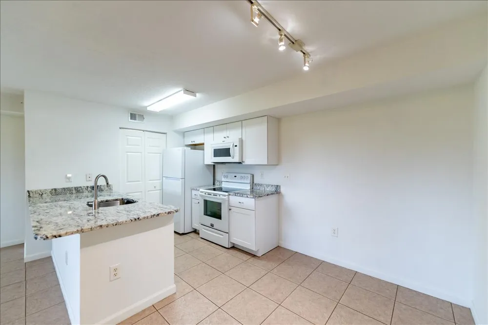 151 SW Palm Drive #106 Port St. Lucie, FL 34986