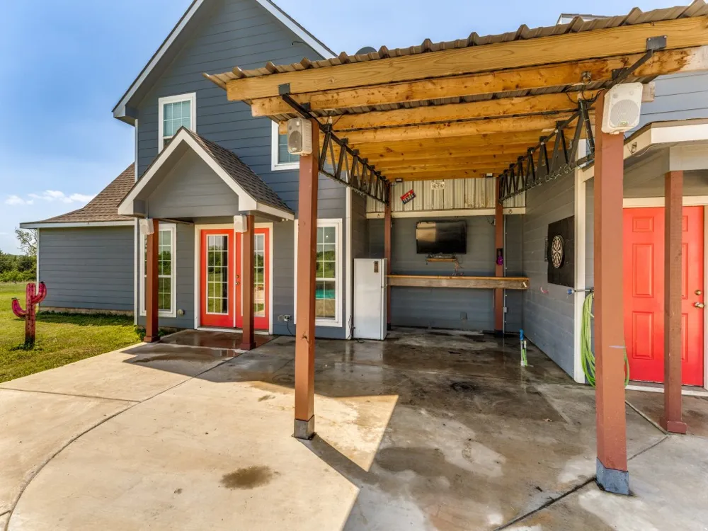 760 County Road 4380 Decatur, TX 76234