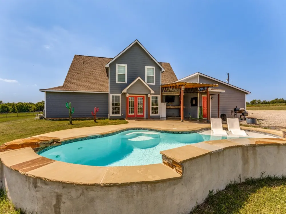 760 County Road 4380 Decatur, TX 76234