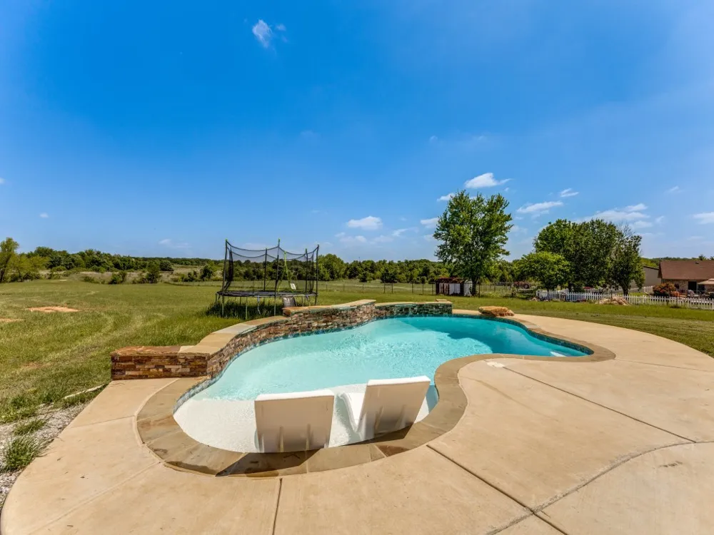 760 County Road 4380 Decatur, TX 76234