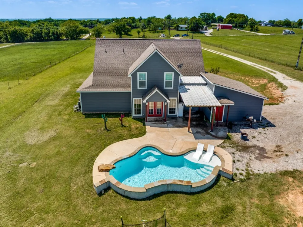 760 County Road 4380 Decatur, TX 76234