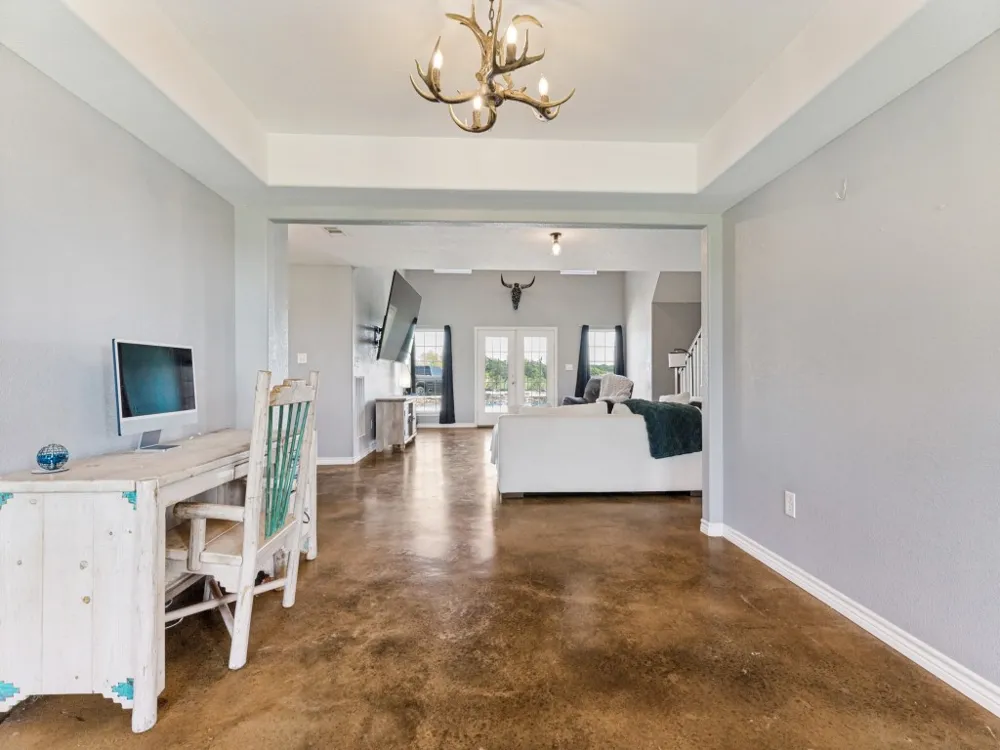 760 County Road 4380 Decatur, TX 76234