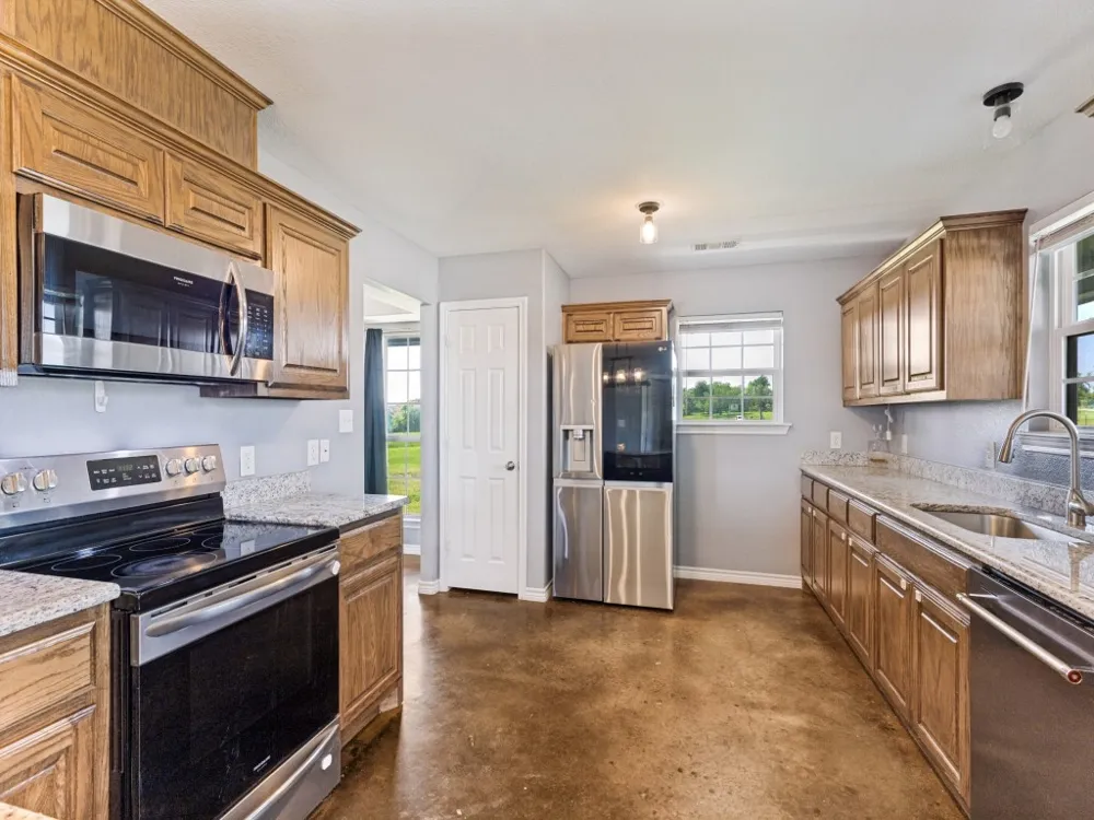 760 County Road 4380 Decatur, TX 76234