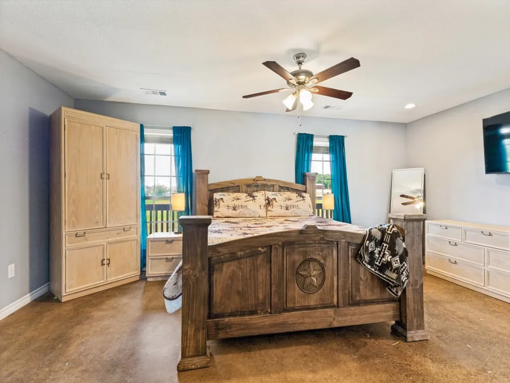 760 County Road 4380 Decatur, TX 76234