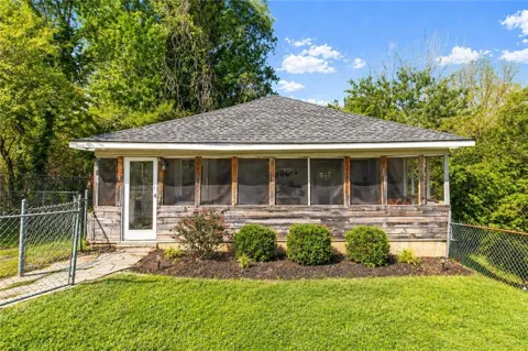 2014 MAPLE AVENUE SW