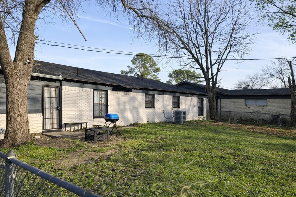 4200 Pate Drive Fort Worth, TX 76119