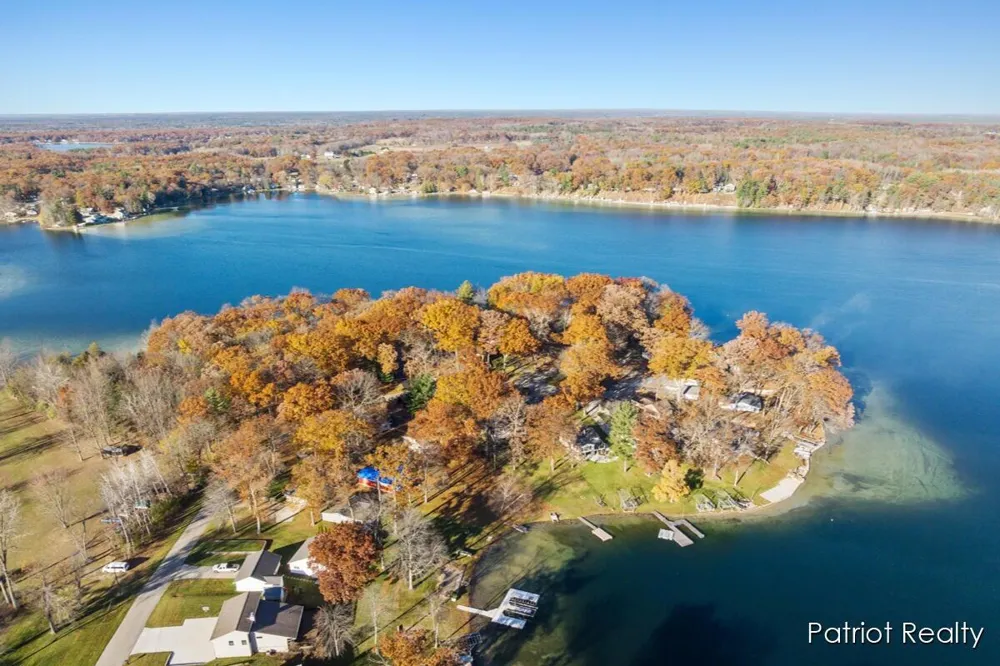 S Deer Point Drive Newaygo, MI 49337