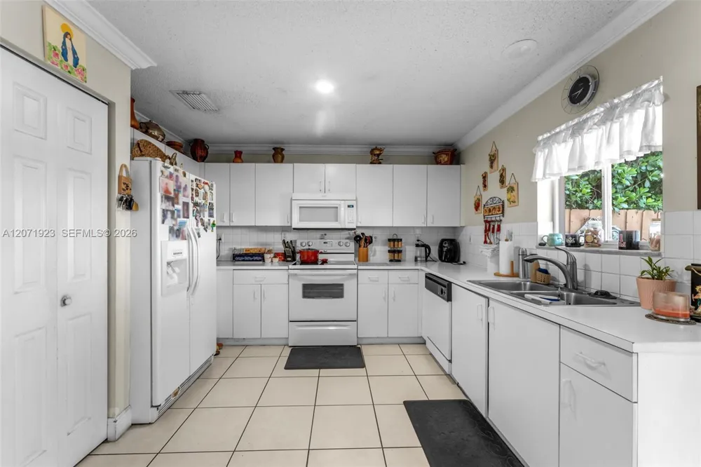 17672 SW 139th Ct Miami, FL 33177
