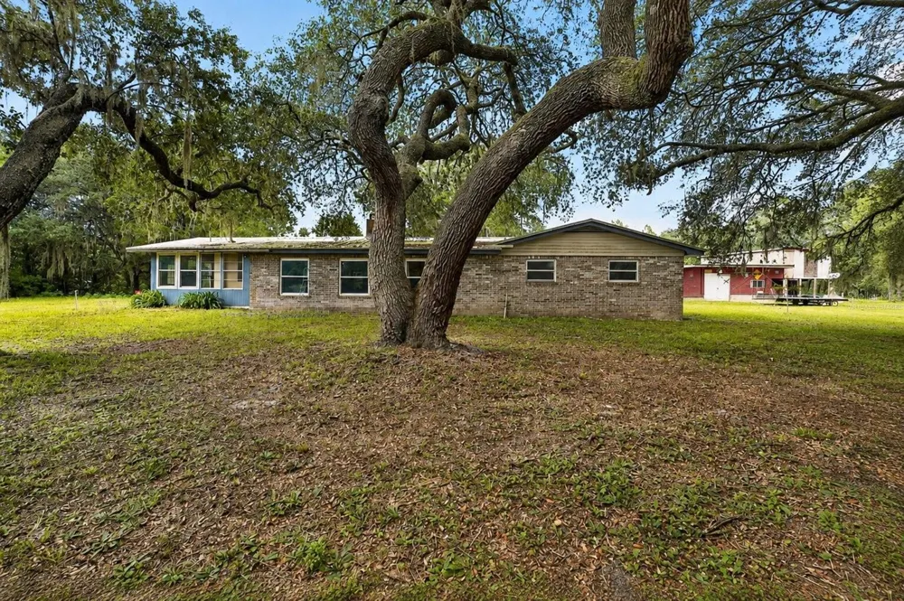 101 ALLEN DRIVE Palatka, FL 32177