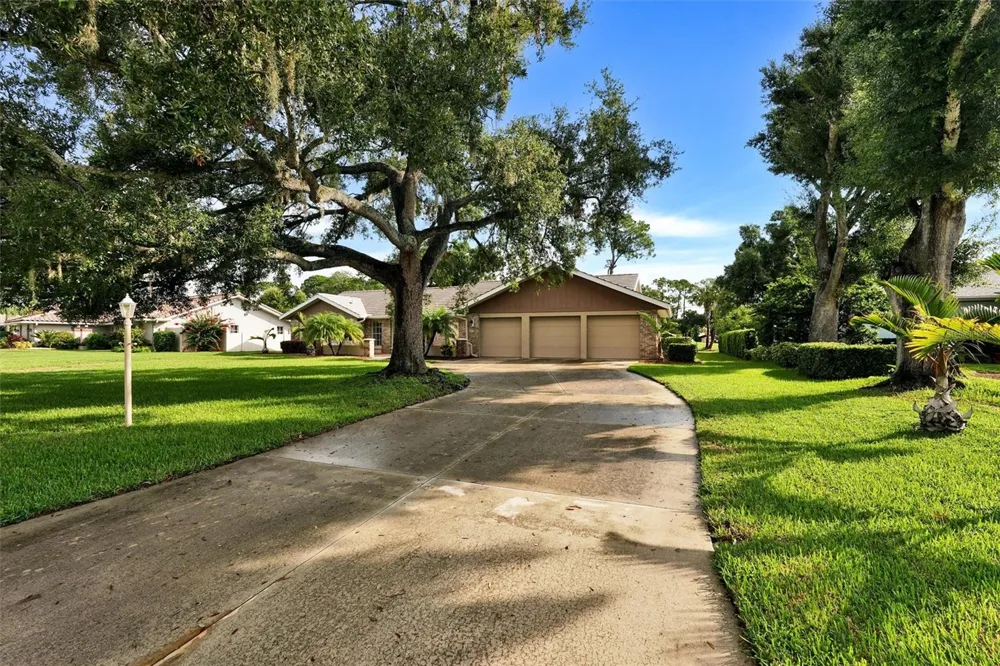7913 BROADMOOR PINES BOULEVARD Sarasota, FL 34243