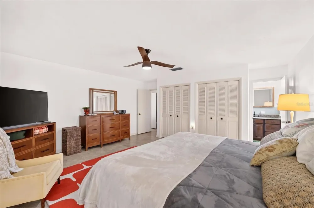 4624 NW 19TH PLACE Gainesville, FL 32605