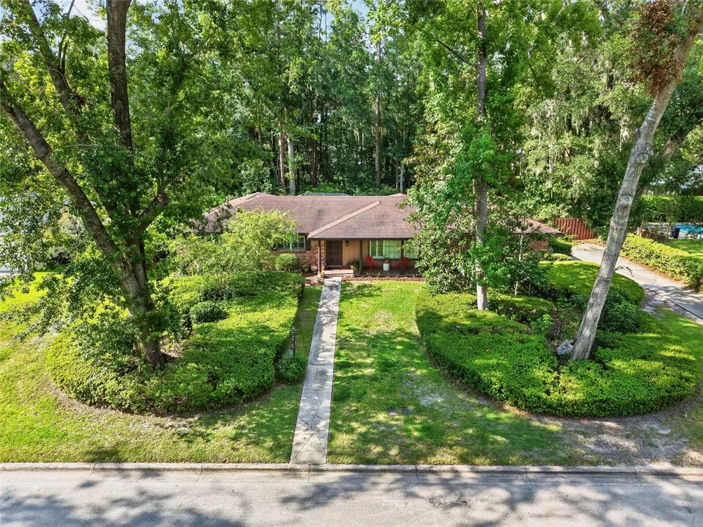 4624 NW 19TH PLACE Gainesville, FL 32605