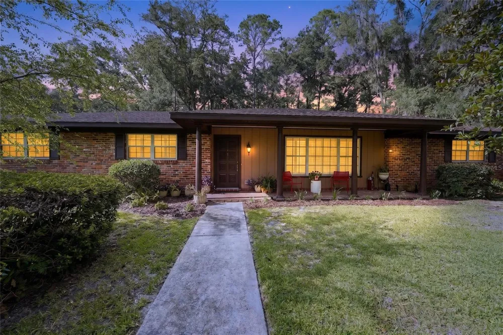 4624 NW 19TH PLACE Gainesville, FL 32605