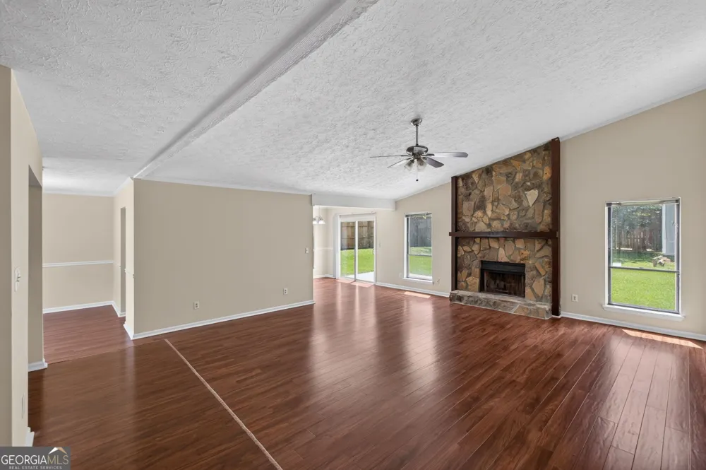 228 Avalon WAY Riverdale, GA 30274