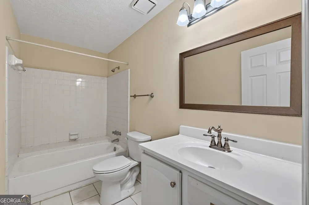 228 Avalon WAY Riverdale, GA 30274