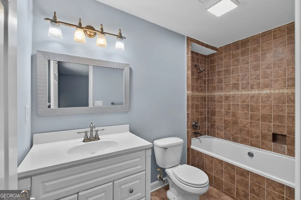 228 Avalon WAY Riverdale, GA 30274