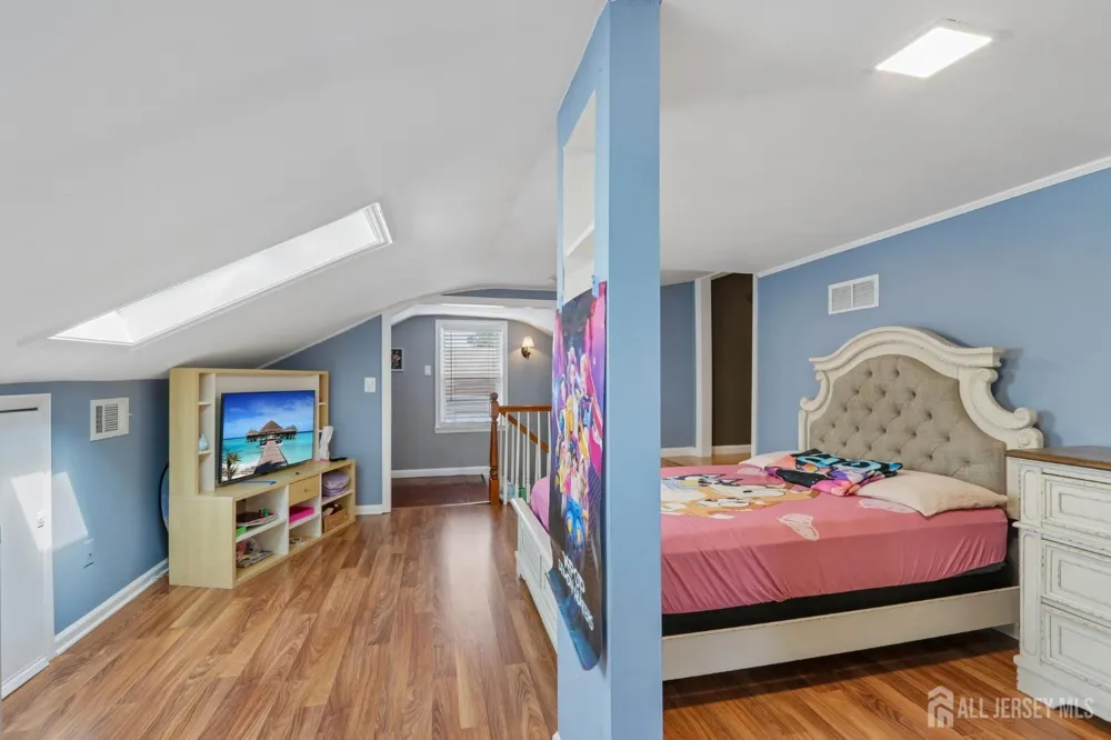 15 Douglas Avenue Hamilton, NJ 08619