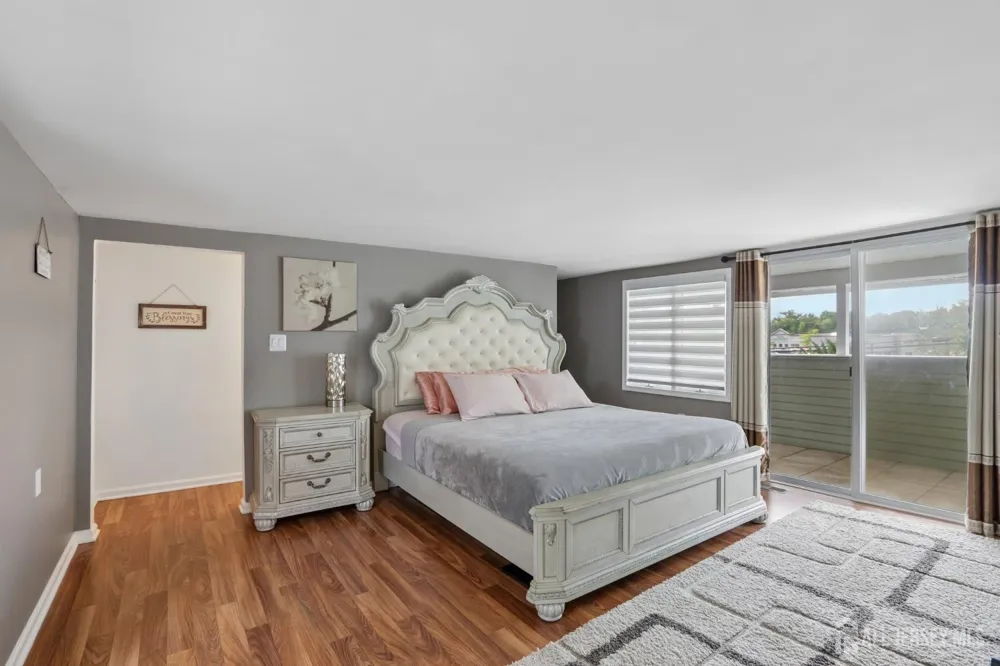 15 Douglas Avenue Hamilton, NJ 08619