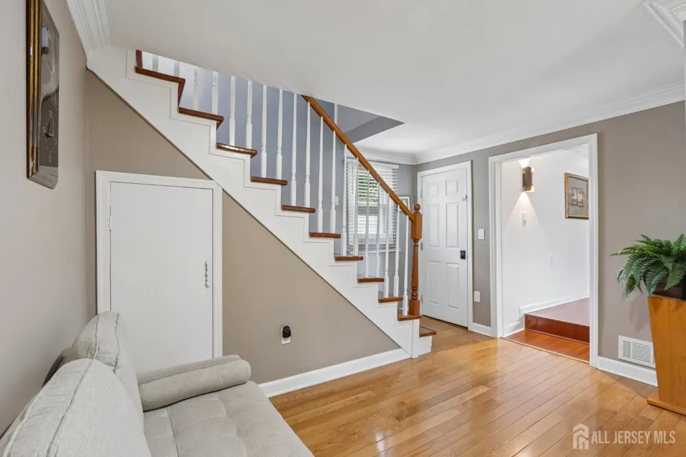 15 Douglas Avenue Hamilton, NJ 08619