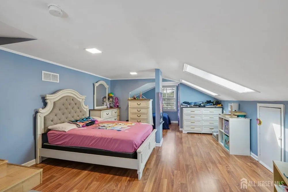 15 Douglas Avenue Hamilton, NJ 08619