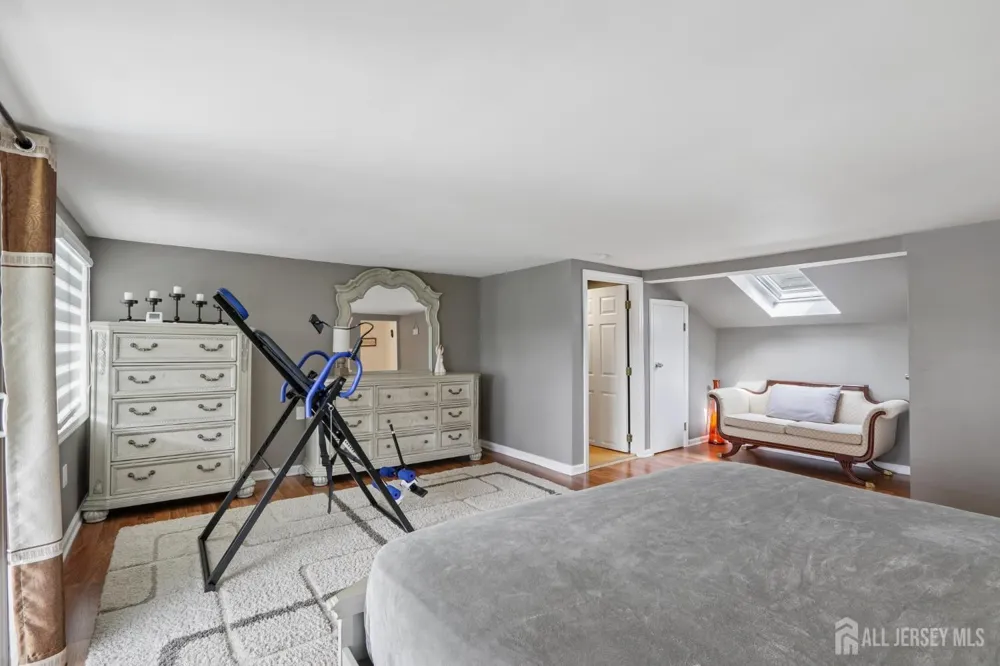 15 Douglas Avenue Hamilton, NJ 08619