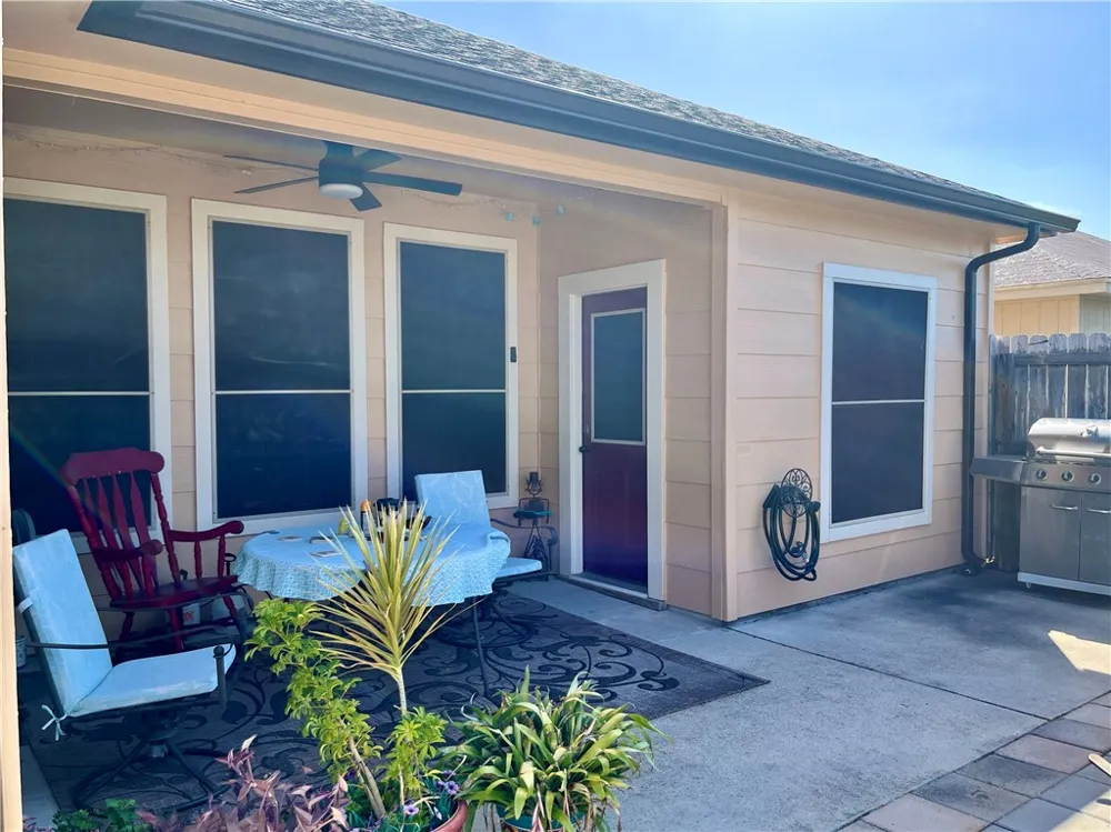 2942 Masterson Drive Corpus Christi, TX 78415