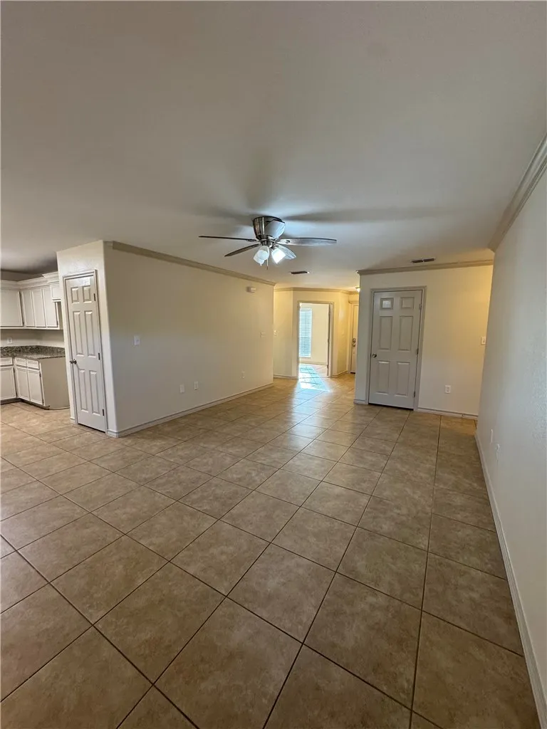 100 Moss Odem, TX 78370