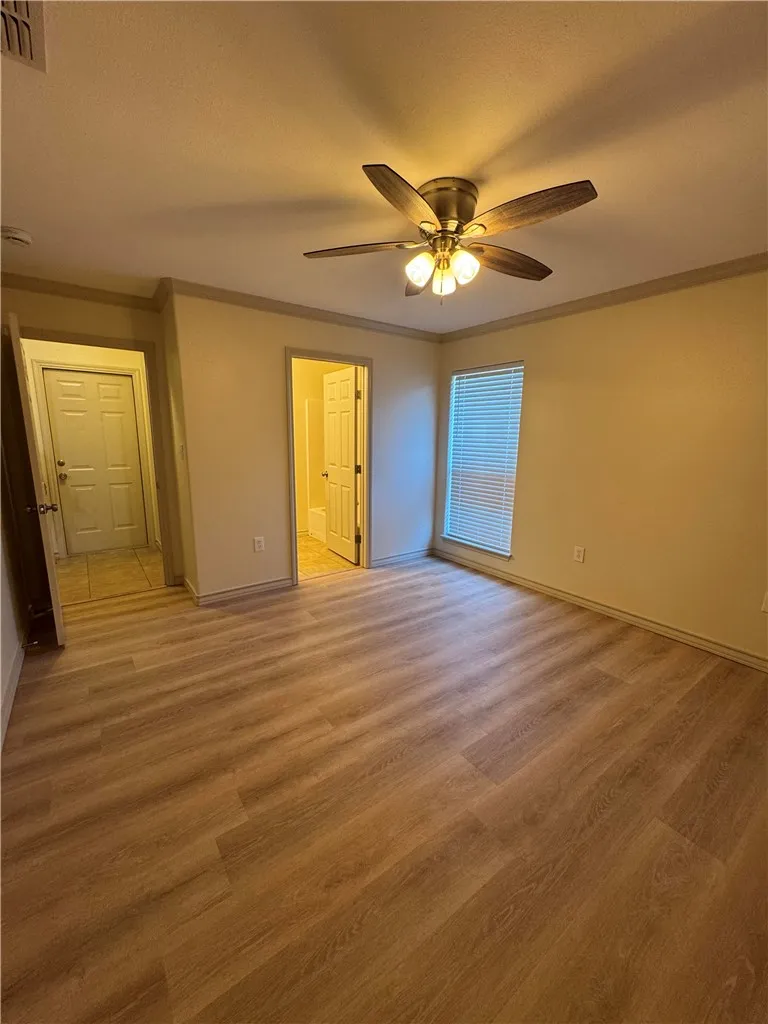 100 Moss Odem, TX 78370