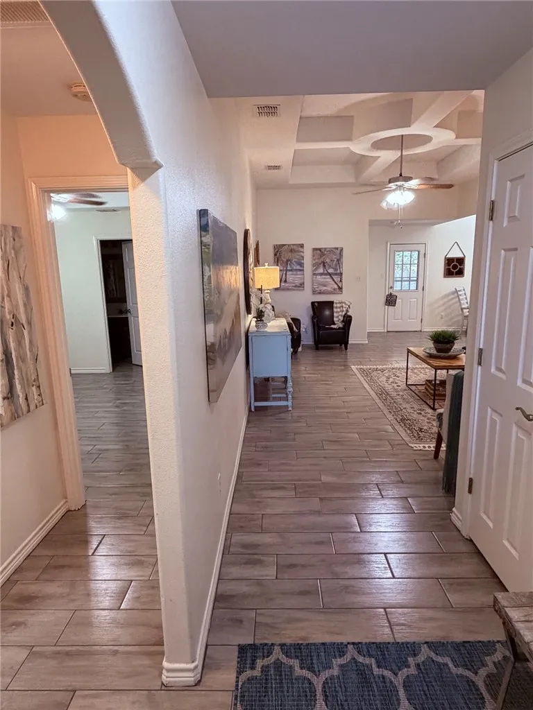 1600 Brook LN Kingsville, TX 78363