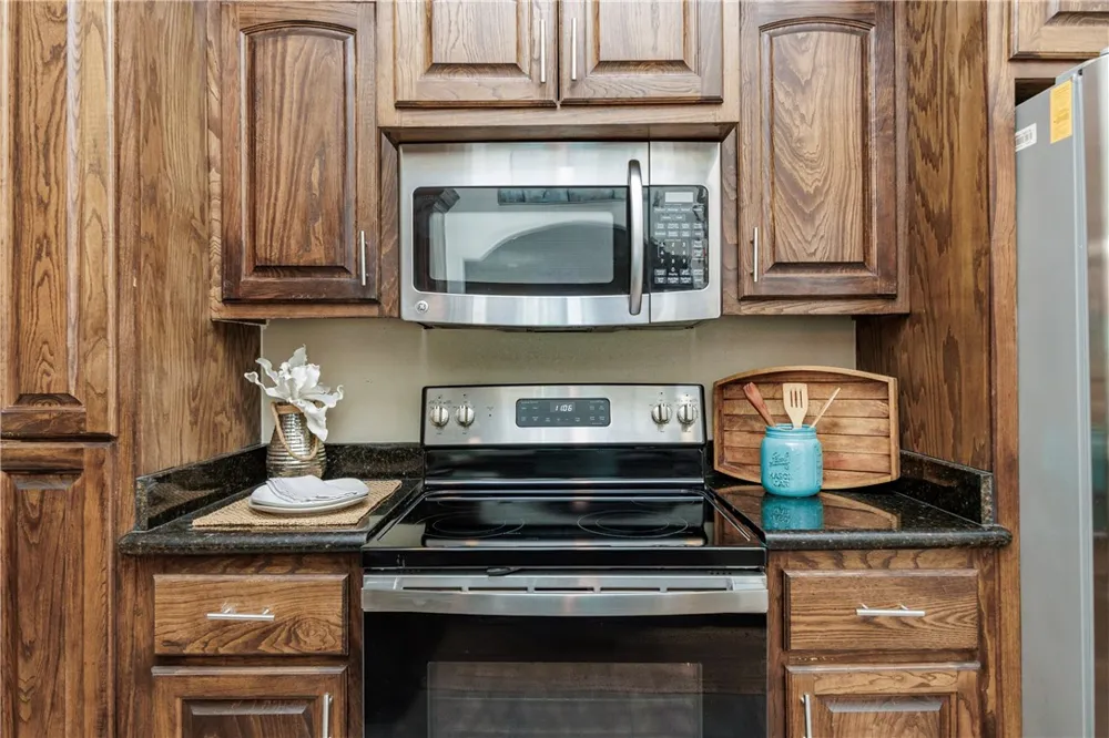 1600 Brook LN Kingsville, TX 78363